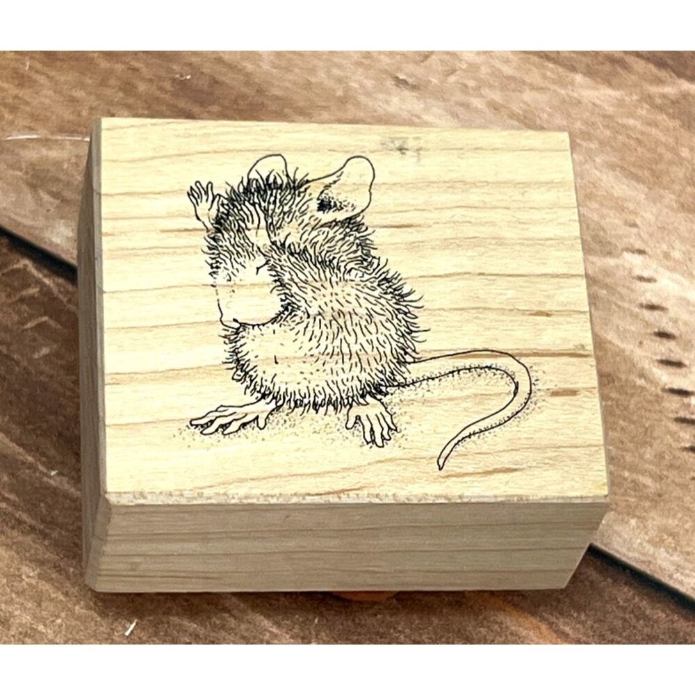 1999 HOUSE MOUSE C352 MUZZY WOOD / RUBBER STAMP BY STAMPA ROSA PRAYING WORSHIP